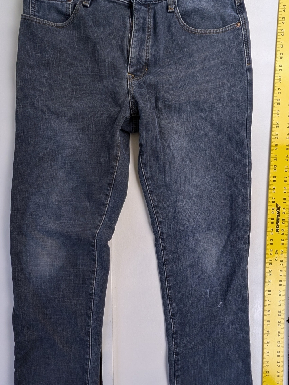 Fleece-Lined Weatherproof Men's Straight Jeans in Dark Wash Blue